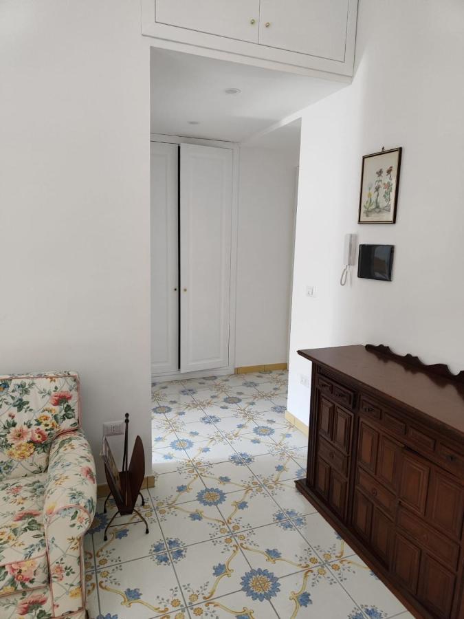 Apartamento The House Of The Sunbeam Nápoles Exterior foto